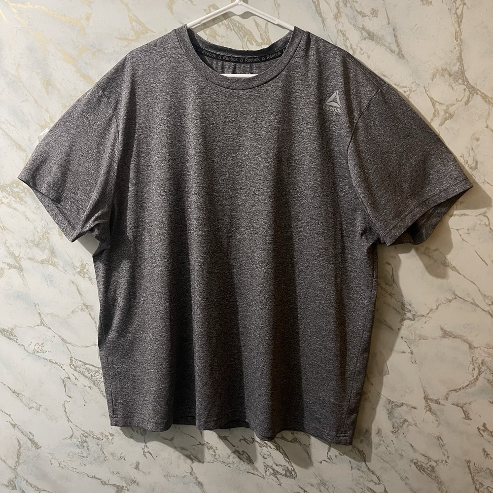 Reebok Men's 2XL Gray Solid Polyester Regular Fit Crew Neck Logo Tee